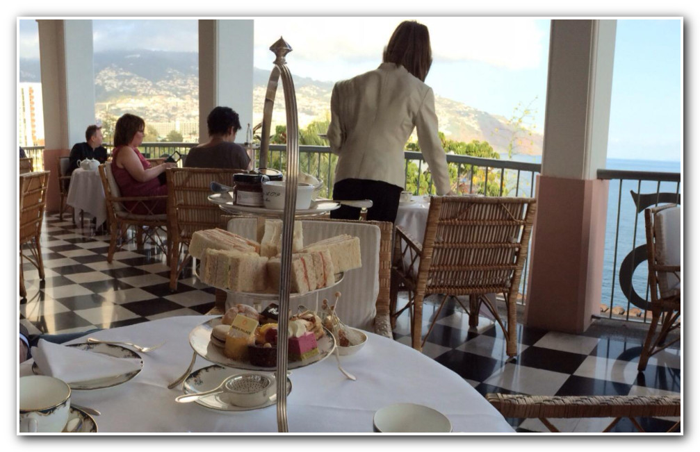Ein muss auf Madeira: Tea time im Reid's Palace