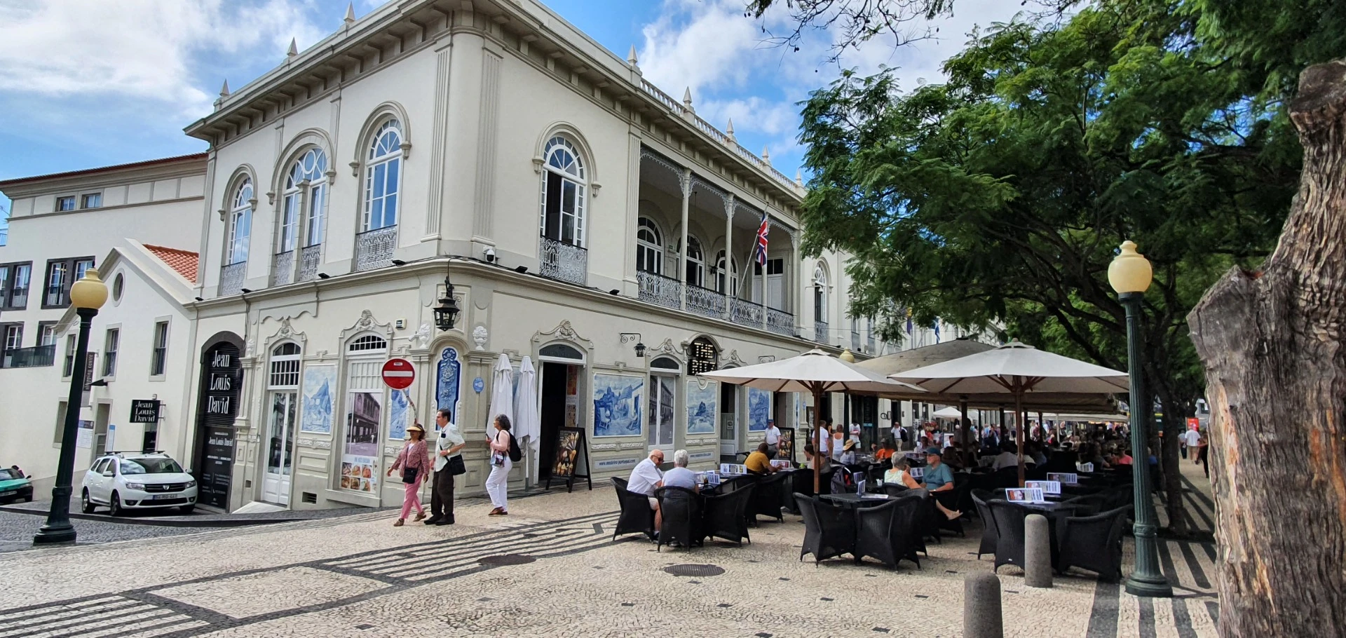 Café in der Innenstadt von Funchal