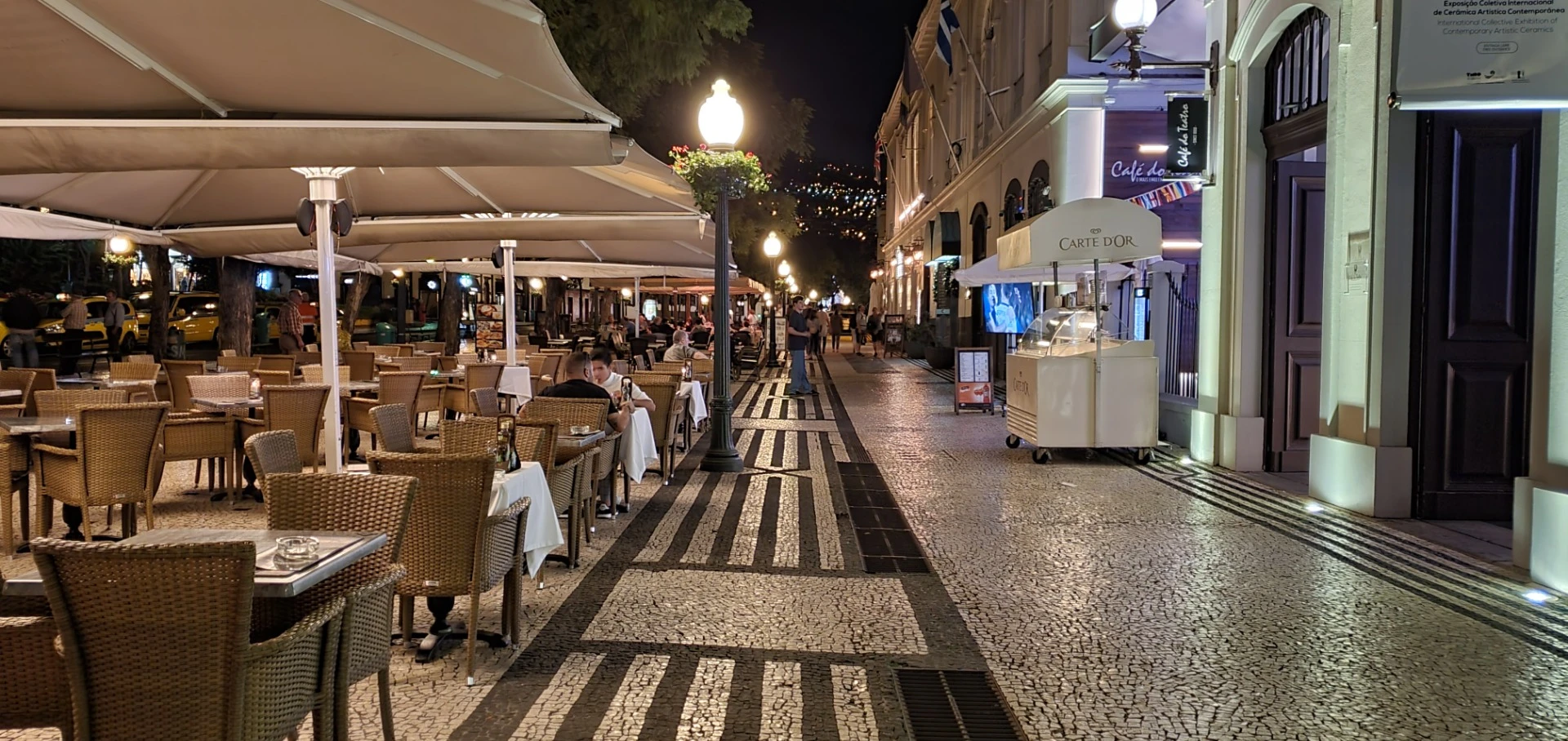 Funchal bei Nacht
